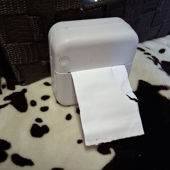 Mini Wireless Label Printer - Picture 3 of 4